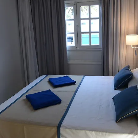 R2 Bahia Kontiki アパートホテル 4*